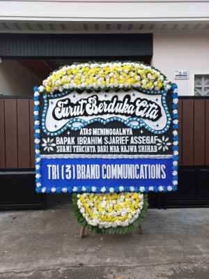 Papan Bunga Duka di Mazino